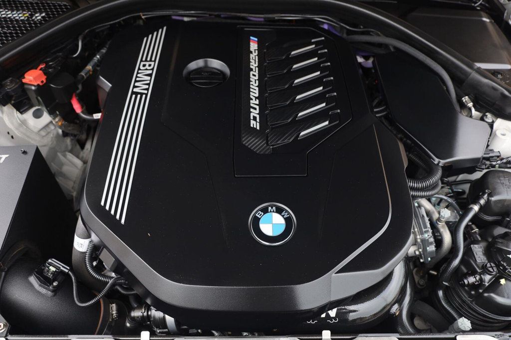 BMW 3 Series photo 14