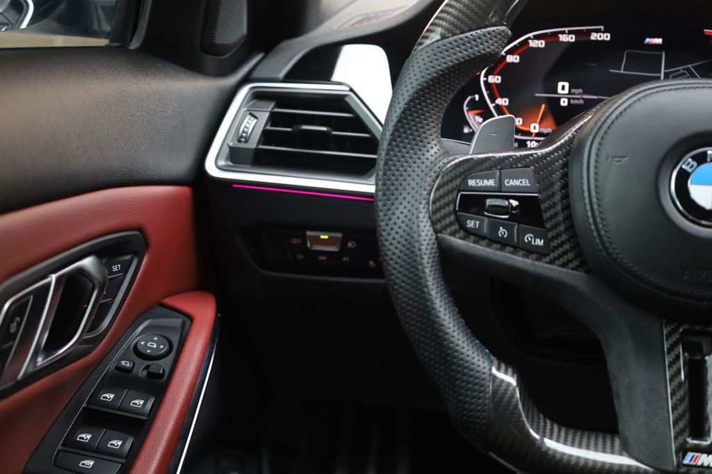 BMW 3 Series photo 35