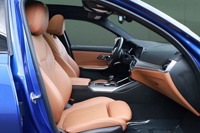 2022 BMW 3 Series M340i Sedan - 23022689 - 25