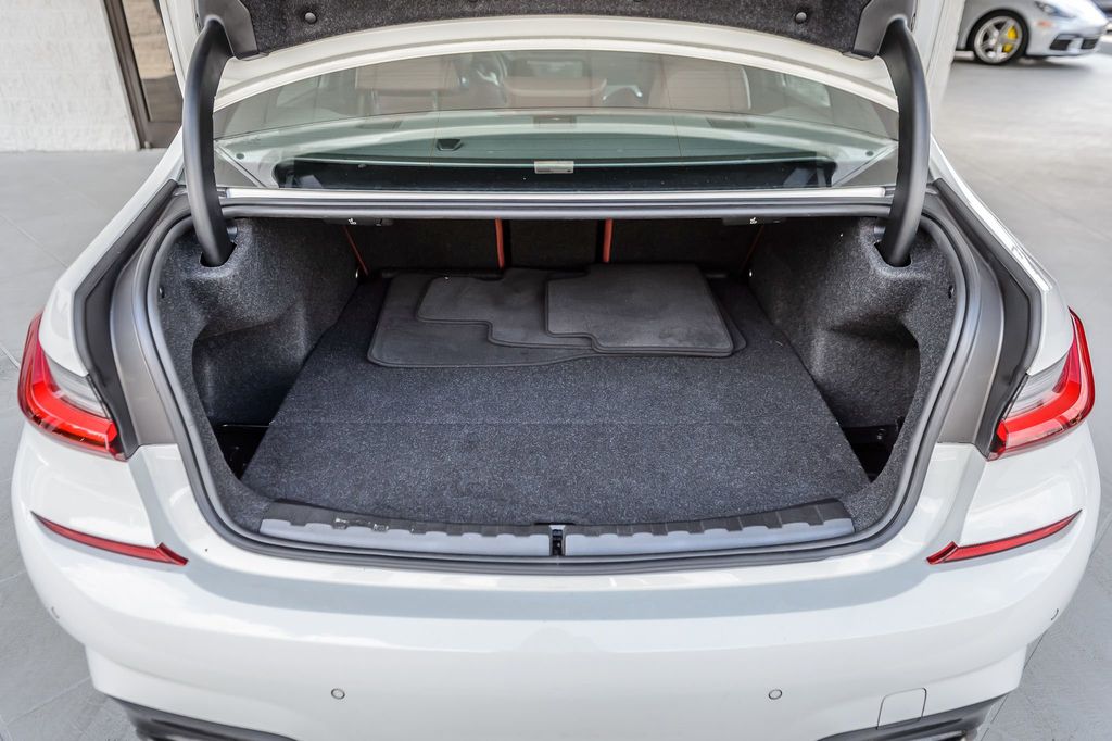 2022 BMW 3 Series M340i xDRIVE - WHITE ON RED - NAV - CARPLAY - SUPER CLEAN  - 22879103 - 11