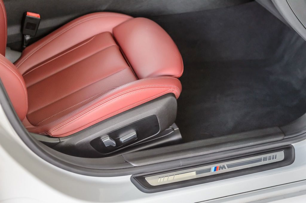 2022 BMW 3 Series M340i xDRIVE - WHITE ON RED - NAV - CARPLAY - SUPER CLEAN  - 22879103 - 26