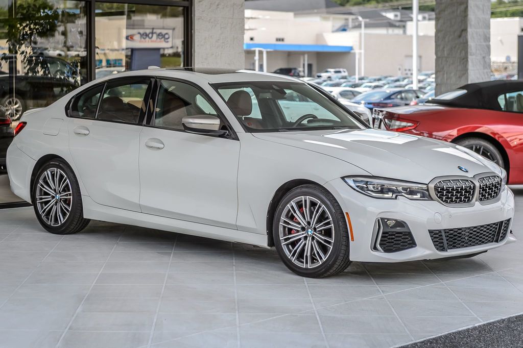 2022 BMW 3 Series M340i xDRIVE - WHITE ON RED - NAV - CARPLAY - SUPER CLEAN  - 22879103 - 4
