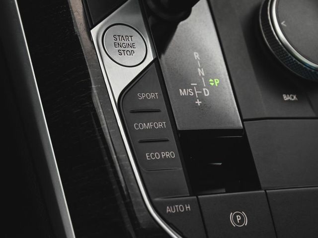 2022 BMW 4 Series M440i xDrive - 23031151 - 32