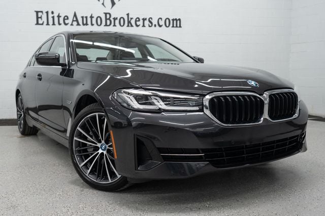 2022 BMW 5 Series 530e xDrive Plug-In Hybrid - 22775008 - 6