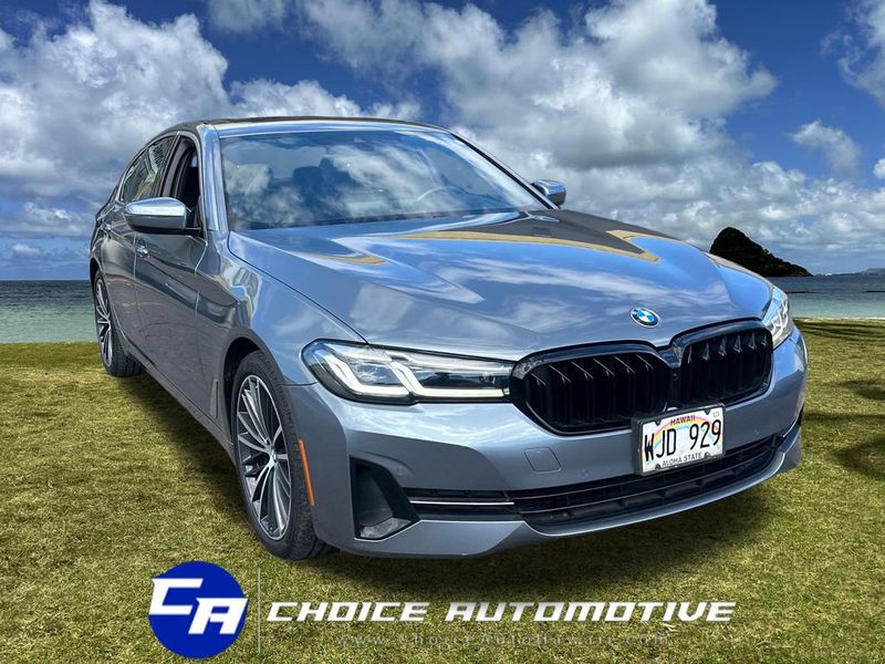 2022 BMW 5 Series 530i Sedan - 23012184 - 9