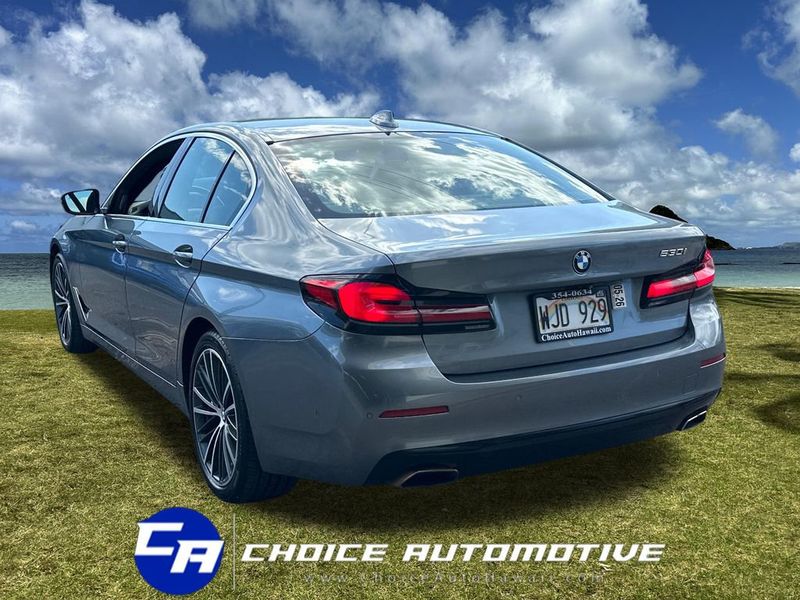 2022 BMW 5 Series 530i Sedan - 23012184 - 4
