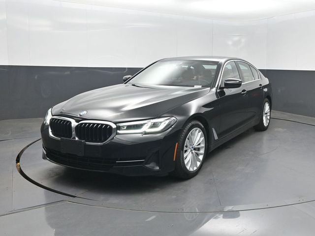 2022 BMW 5 Series 530i Sedan - 23040442 - 1