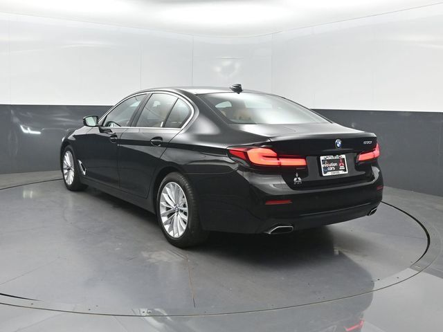 2022 BMW 5 Series 530i Sedan - 23040442 - 28