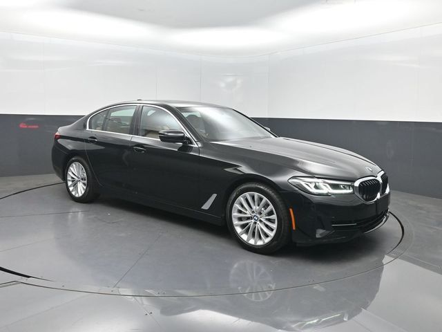2022 BMW 5 Series 530i Sedan - 23040442 - 32