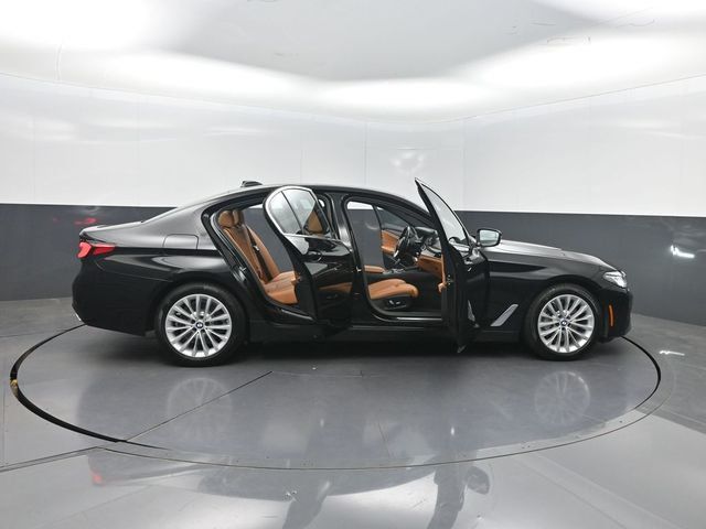 2022 BMW 5 Series 530i Sedan - 23040442 - 35