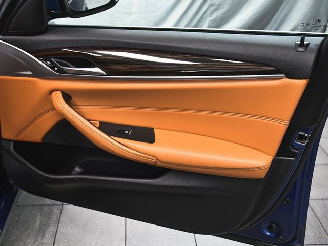 2022 BMW 5 Series 530i xDrive - 22971505 - 12