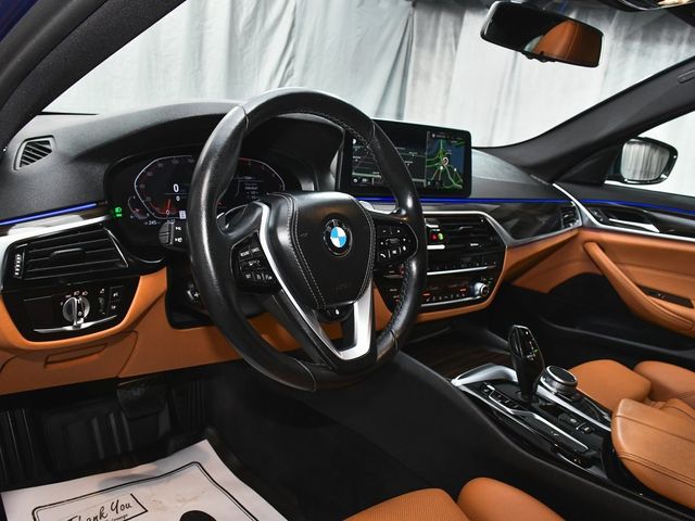 2022 BMW 5 Series 530i xDrive - 22971505 - 16
