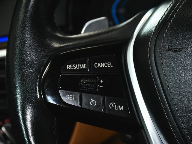 2022 BMW 5 Series 530i xDrive - 22971505 - 31