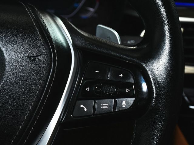 2022 BMW 5 Series 530i xDrive - 22971505 - 34