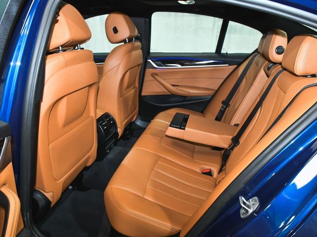 2022 BMW 5 Series 530i xDrive - 22971505 - 49