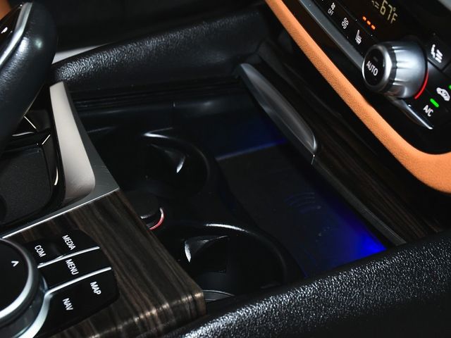 2022 BMW 5 Series 530i xDrive - 22971505 - 59