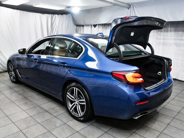 2022 BMW 5 Series 530i xDrive - 22971505 - 61