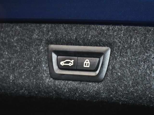 2022 BMW 5 Series 530i xDrive - 22971505 - 62