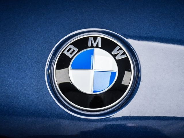 2022 BMW 5 Series 530i xDrive - 22971505 - 80