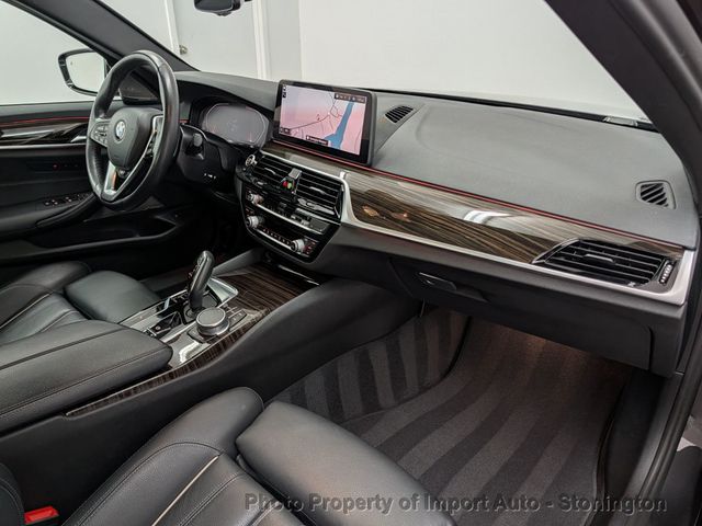 2022 BMW 5 Series 530i xDrive Sedan - 22846165 - 12