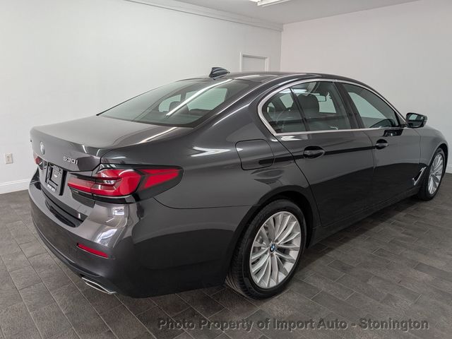 2022 BMW 5 Series 530i xDrive Sedan - 22846165 - 8