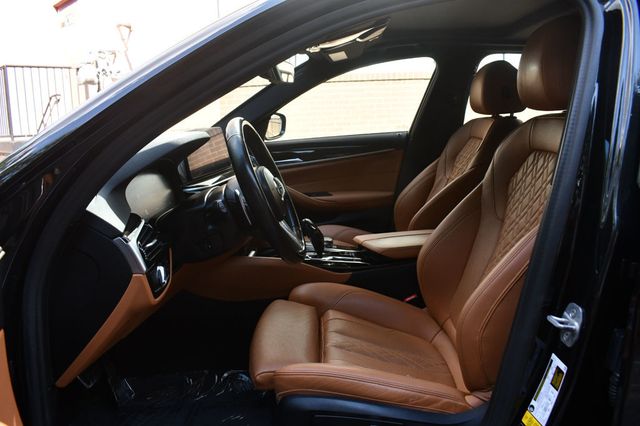 2022 BMW 5 Series 530i xDrive Sedan - 22907002 - 19
