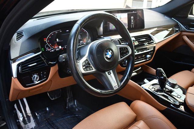 2022 BMW 5 Series 530i xDrive Sedan - 22907002 - 21