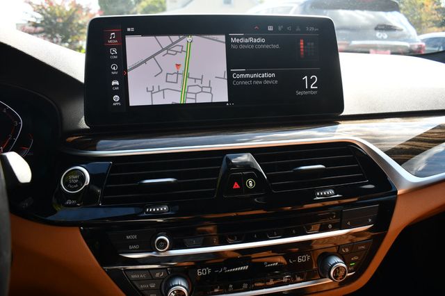 2022 BMW 5 Series 530i xDrive Sedan - 22907002 - 22