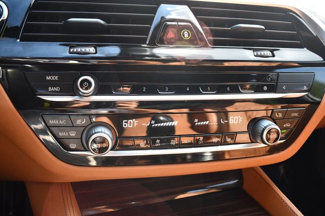 2022 BMW 5 Series 530i xDrive Sedan - 22907002 - 32