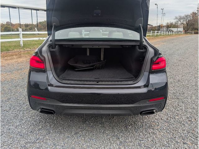 2022 BMW 5 Series 530i xDrive Sedan - 22964325 - 12