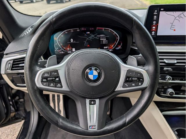 2022 BMW 5 Series 530i xDrive Sedan - 23010662 - 18