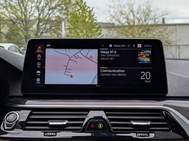 2022 BMW 5 Series 530i xDrive Sedan - 23010662 - 21