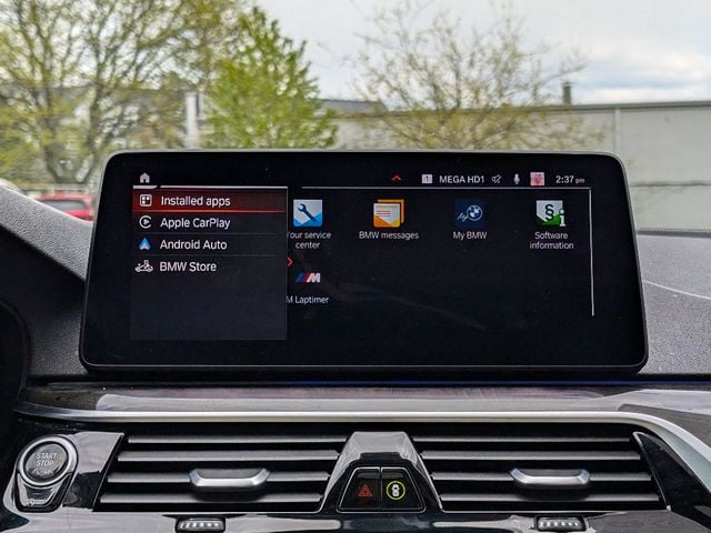 2022 BMW 5 Series 530i xDrive Sedan - 23010662 - 22