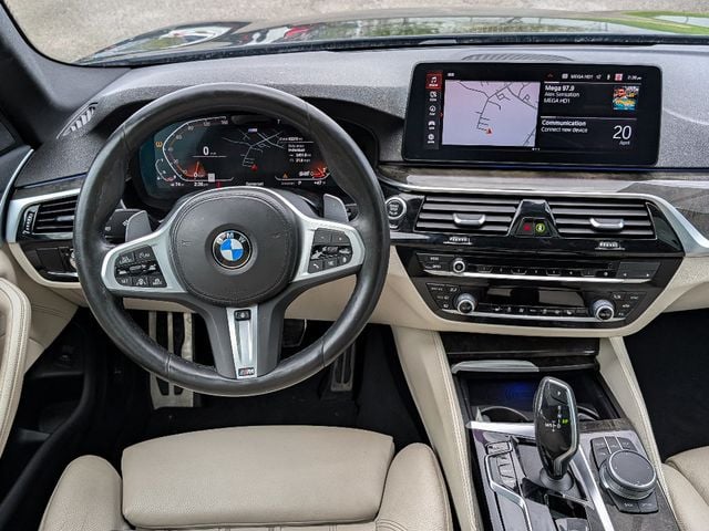 2022 BMW 5 Series 530i xDrive Sedan - 23010662 - 25