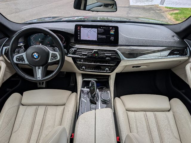 2022 BMW 5 Series 530i xDrive Sedan - 23010662 - 26