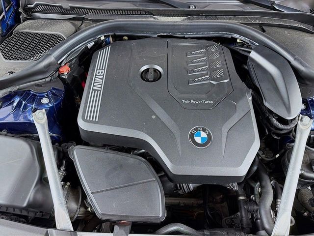 2022 BMW 5 Series 530i xDrive Sedan - 23025682 - 17