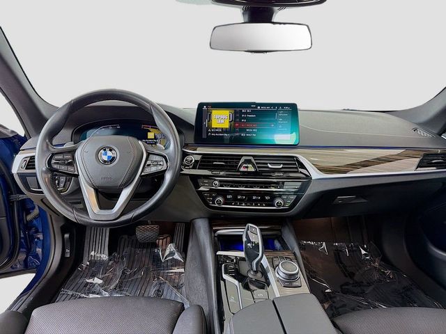 2022 BMW 5 Series 530i xDrive Sedan - 23025682 - 26