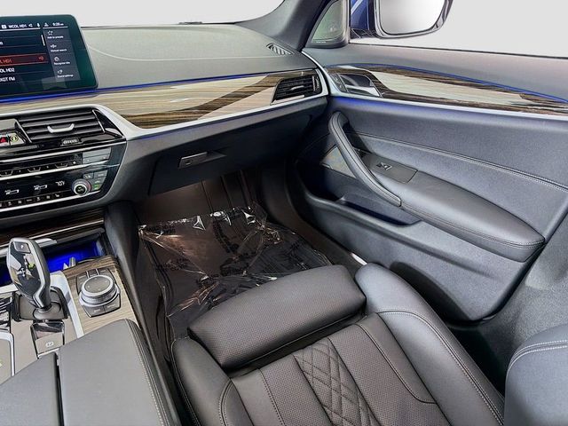 2022 BMW 5 Series 530i xDrive Sedan - 23025682 - 27