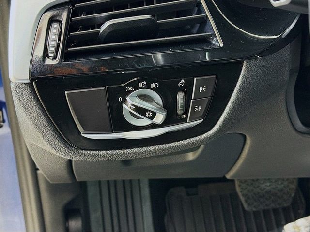 2022 BMW 5 Series 530i xDrive Sedan - 23025682 - 31