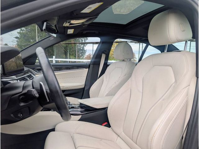 2022 BMW 5 Series 530i xDrive Sedan - 22941494 - 14