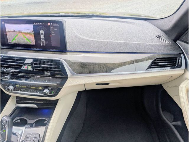 2022 BMW 5 Series 530i xDrive Sedan - 22941494 - 31