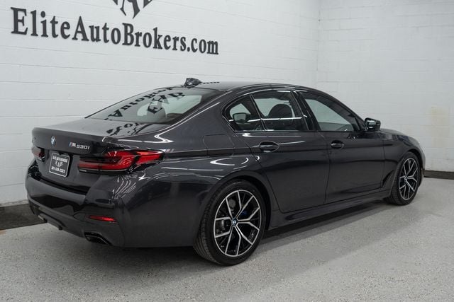 2022 BMW 5 Series 530i xDrive Sedan - 22778087 - 5