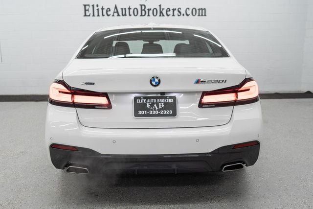 2022 BMW 5 Series 530i xDrive Sedan - 22778247 - 3