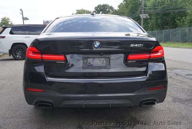 2022 BMW 5 Series 540i Sedan M SPORT/PREMIUM/LUXURY SEATING/20" WHEELS/HUD LOADED! - 23074618 - 5