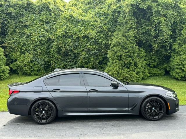 2022 BMW 5 Series 540i xDrive Sedan - 23041320 - 7