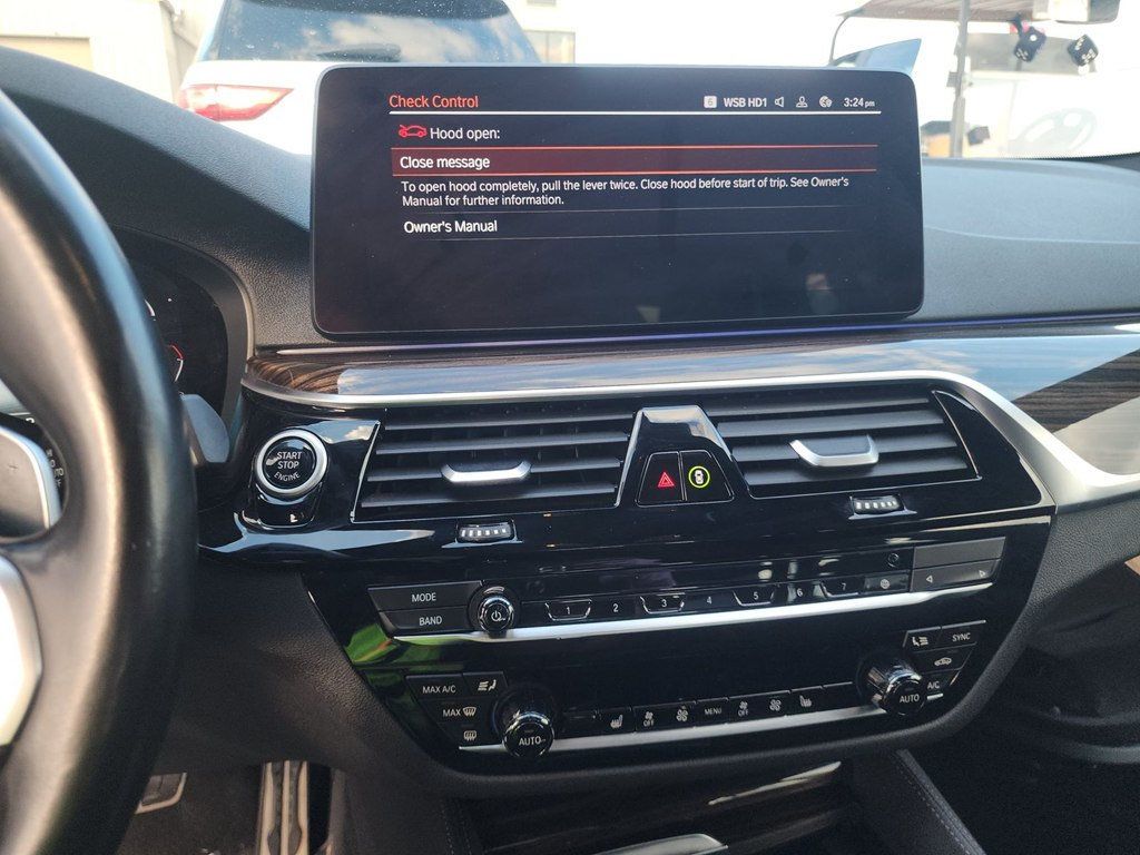 2022 BMW 5 Series 540i xDrive Sedan - 22973129 - 10