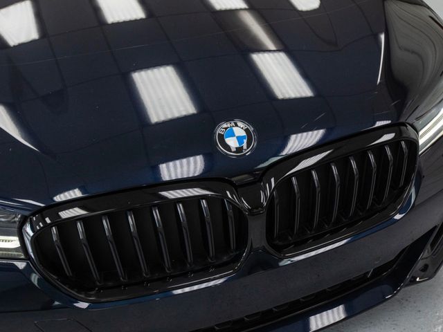 2022 BMW 5 Series M550i xDrive Sedan - 22996118 - 9