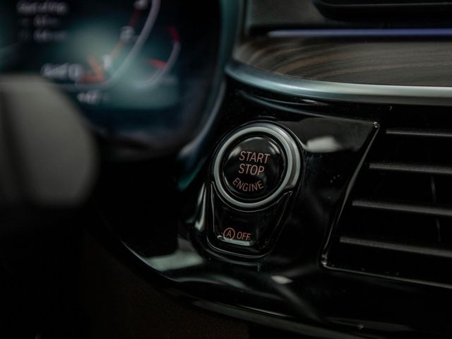 2022 BMW 5 Series M550i xDrive Sedan - 22996118 - 20