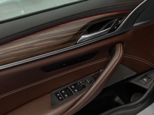 2022 BMW 5 Series M550i xDrive Sedan - 22996118 - 35