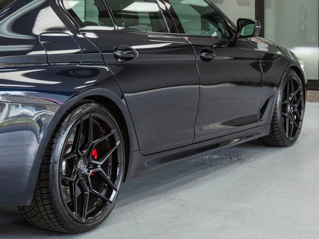 2022 BMW 5 Series M550i xDrive Sedan - 22996118 - 42